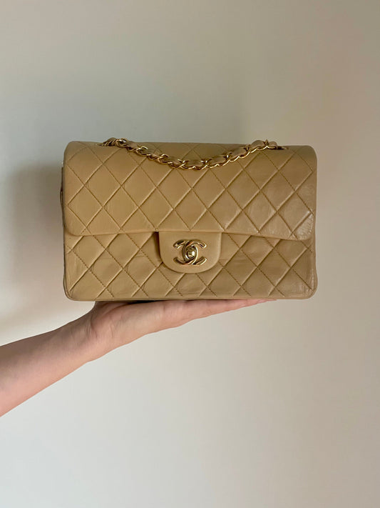 SAC CHANEL BEIGE TIMELESS MINI CUIR D'AGNEAU VINTAGE - Soline