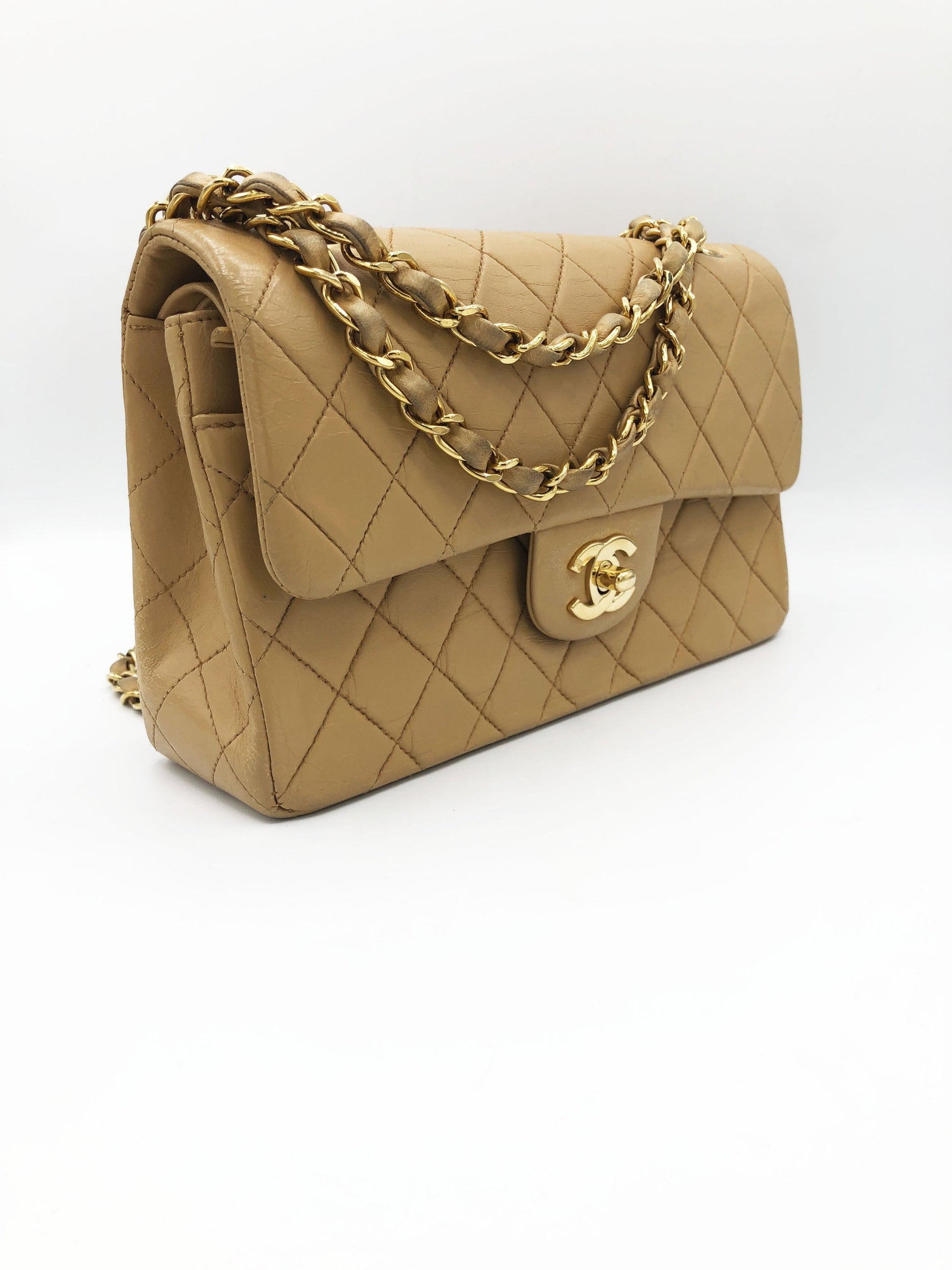 SAC CHANEL BEIGE TIMELESS MINI CUIR D'AGNEAU VINTAGE - Soline