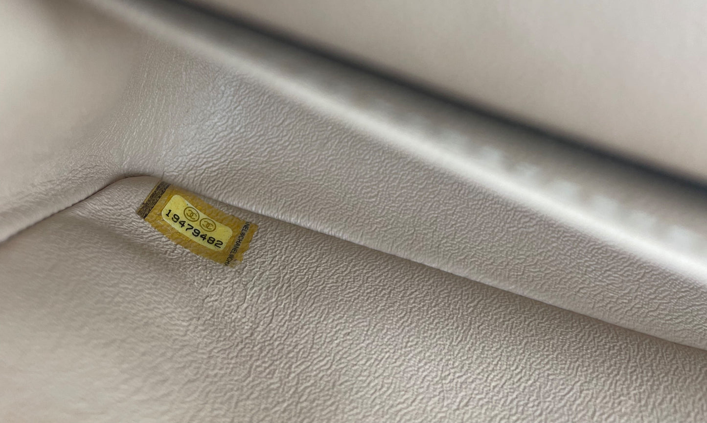 Sac Chanel Classique en cuir beige - Soline