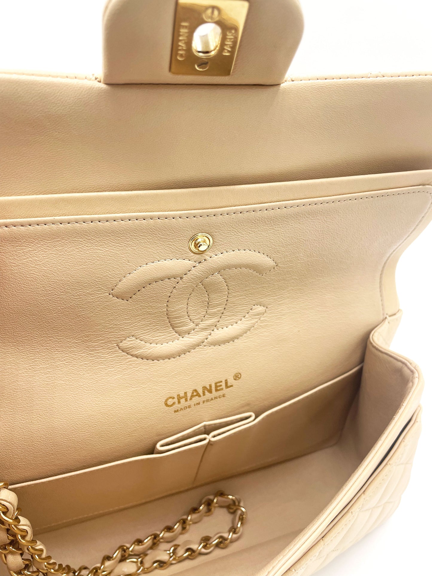 Sac Chanel Classique en cuir beige - Soline