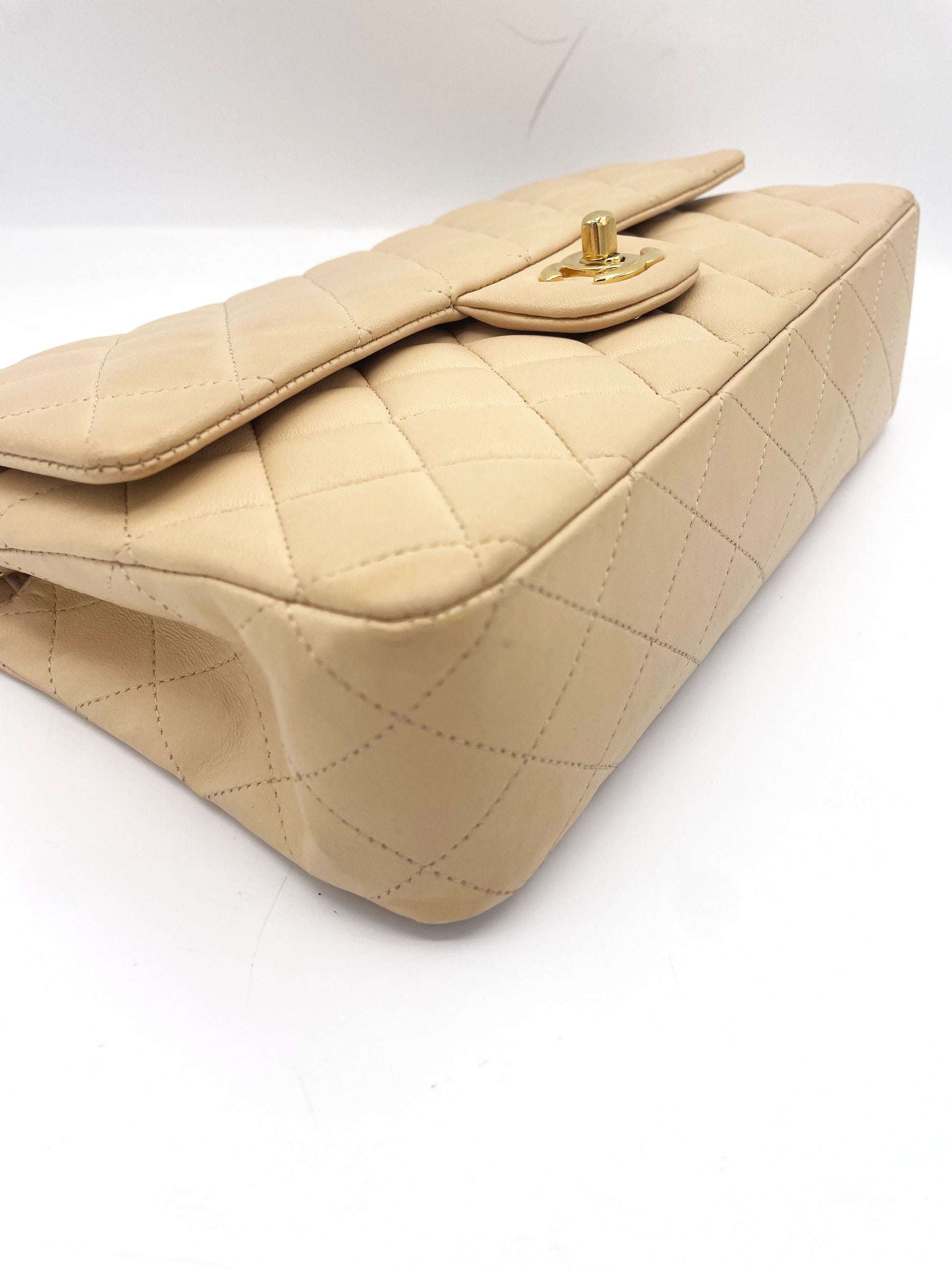 Sac Chanel Classique en cuir beige - Soline