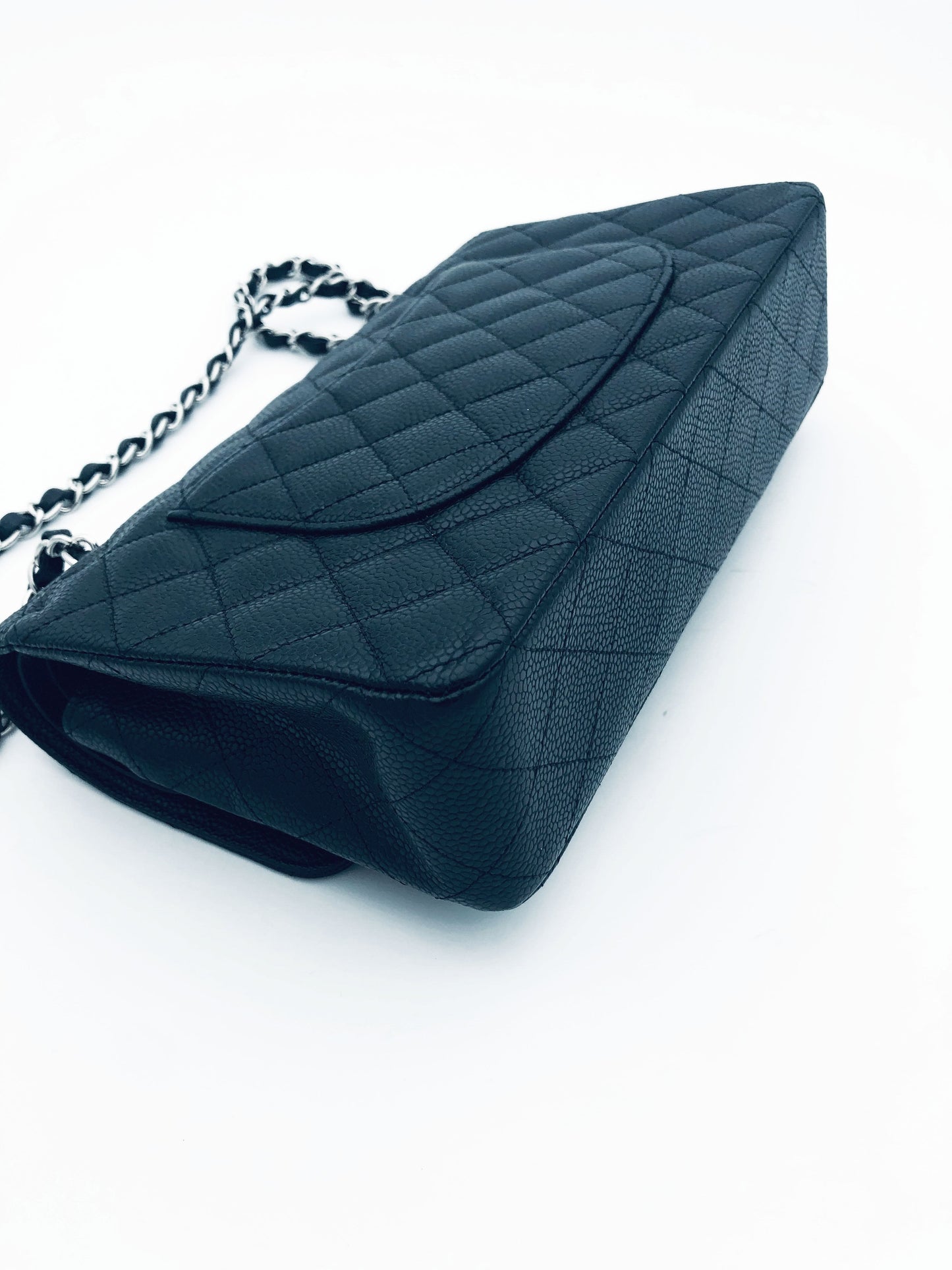 Sac Chanel Classique en cuir caviar noir & métal argenté - Soline