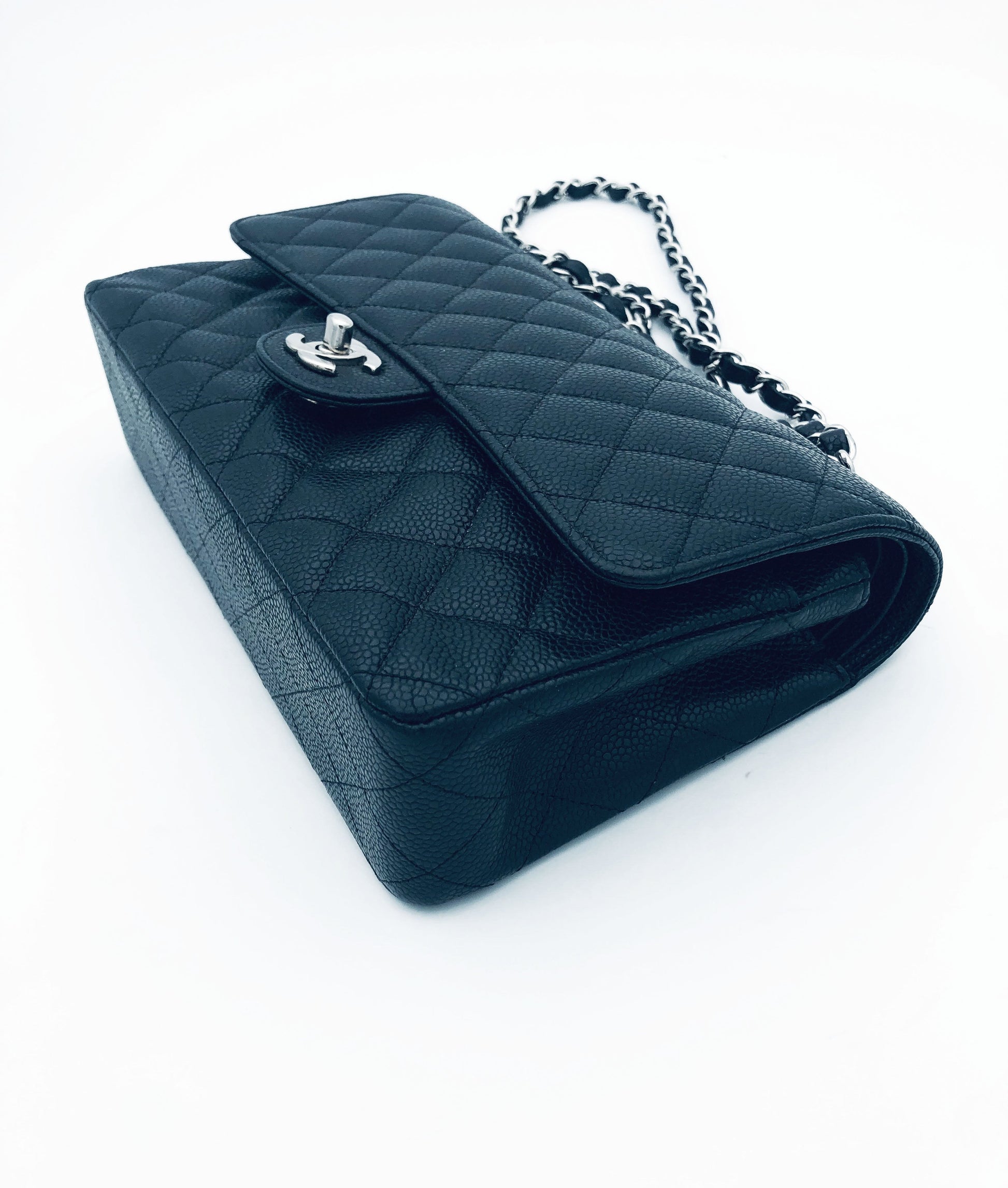 Sac Chanel Classique en cuir caviar noir & métal argenté - Soline