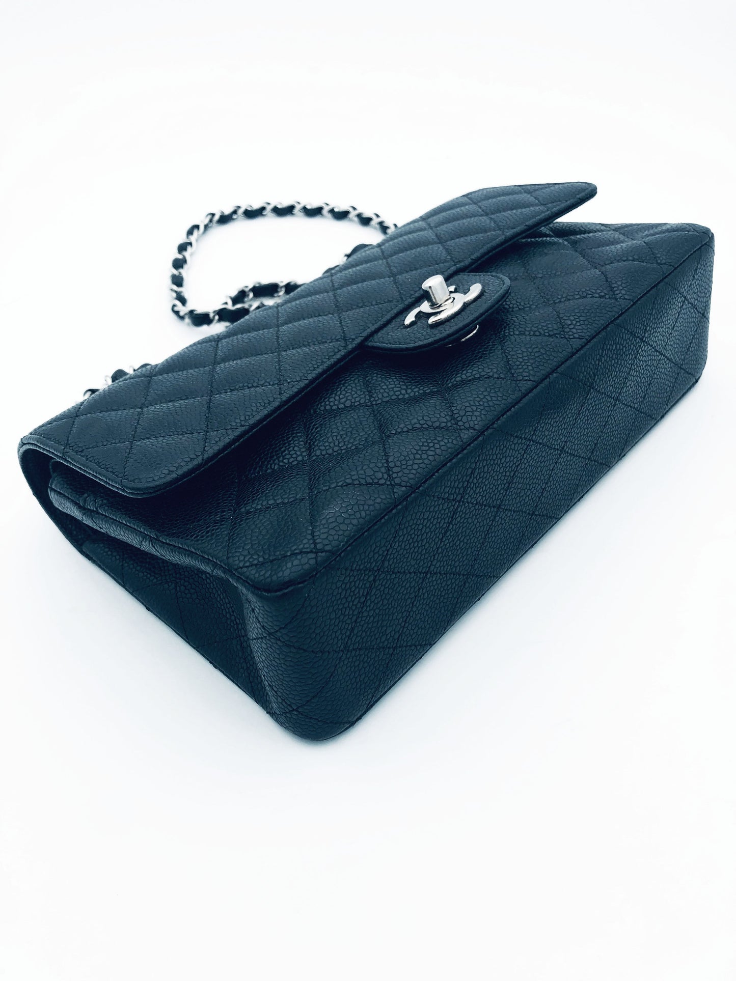 Sac Chanel Classique en cuir caviar noir & métal argenté - Soline