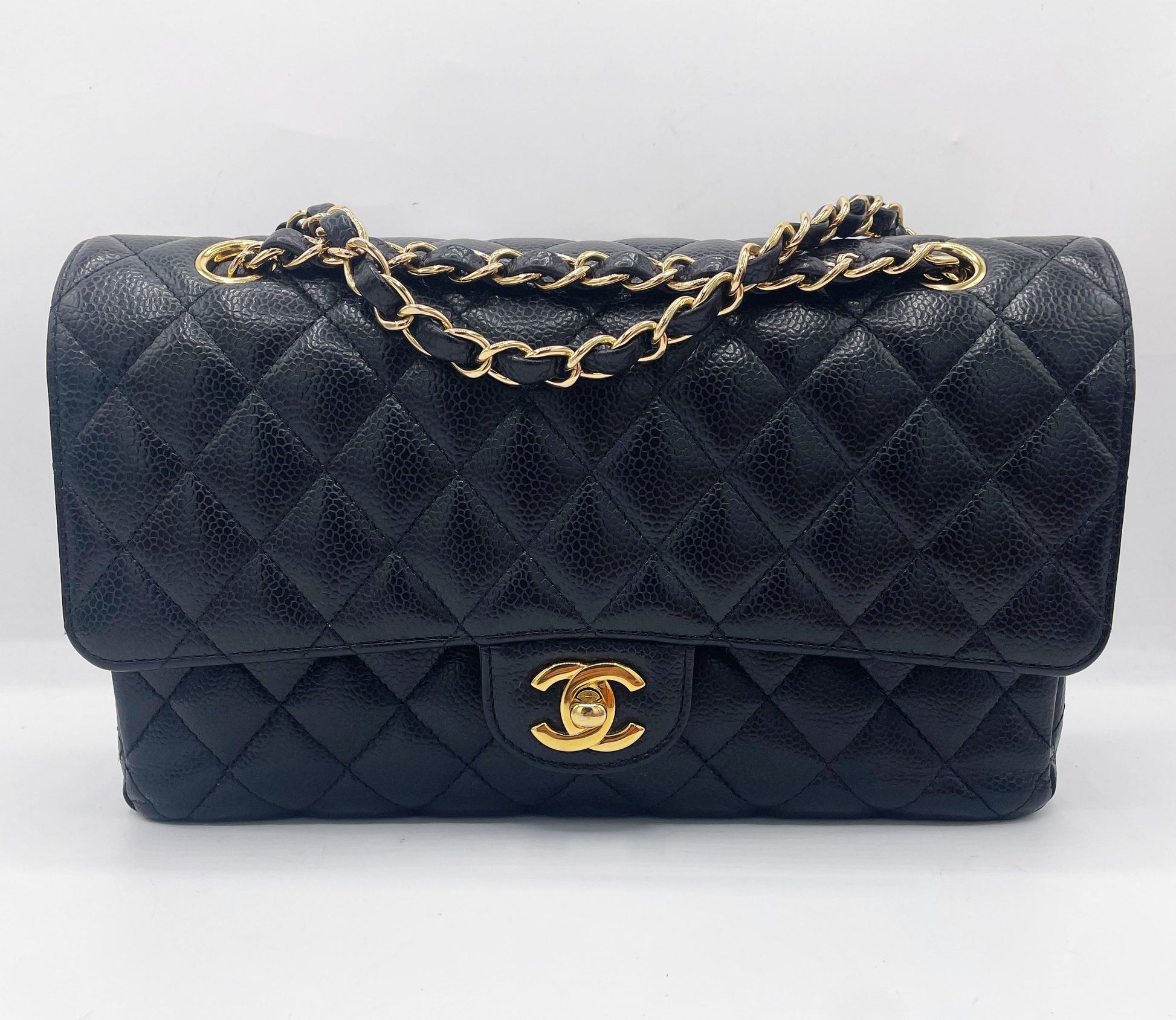 Sac Chanel Classique veau caviar noir & métal doré - Soline