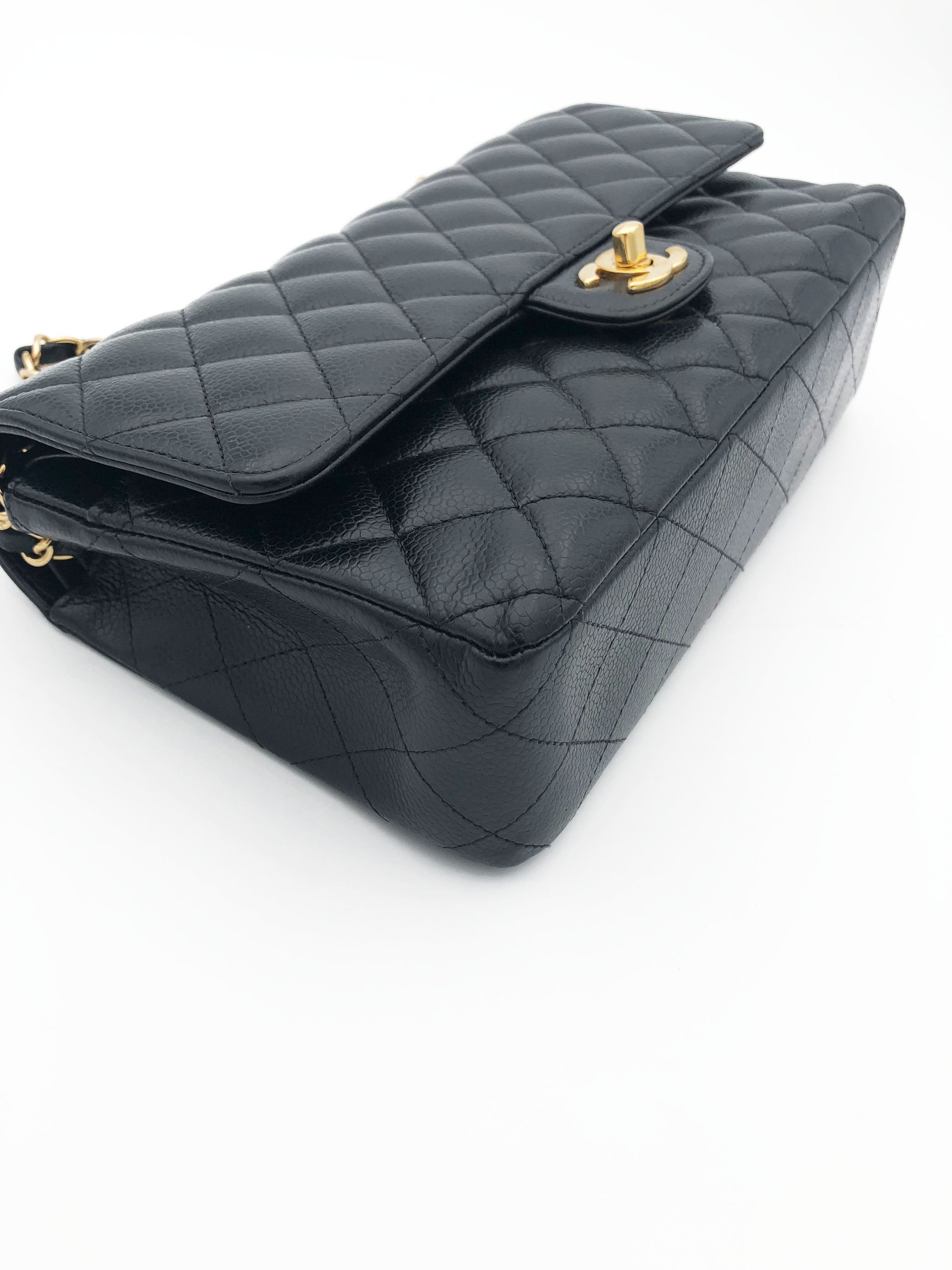 Sac Chanel Classique veau caviar noir & métal doré - Soline