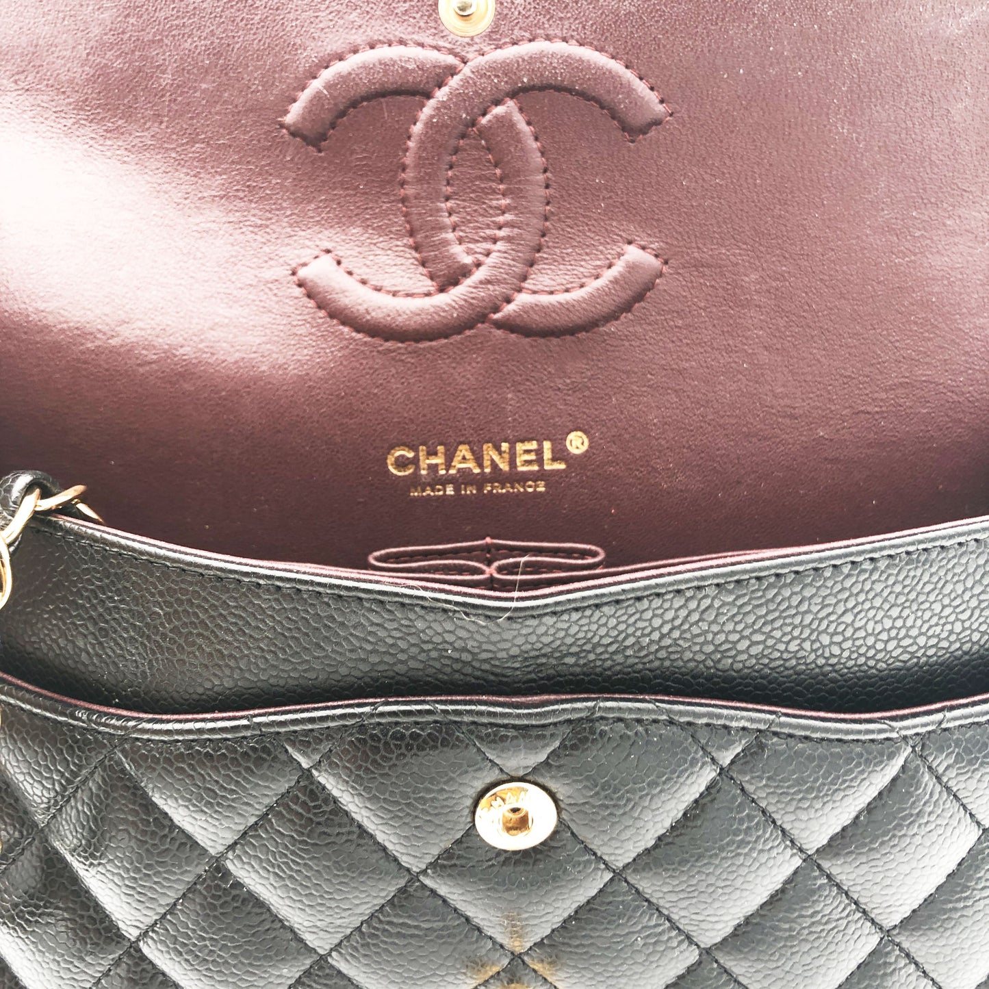 Sac Chanel Classique veau caviar noir & métal doré - Soline