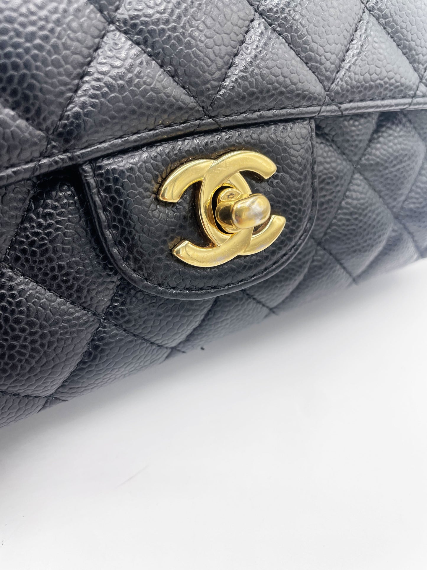Sac Chanel Classique veau grainé & métal doré noir - Soline