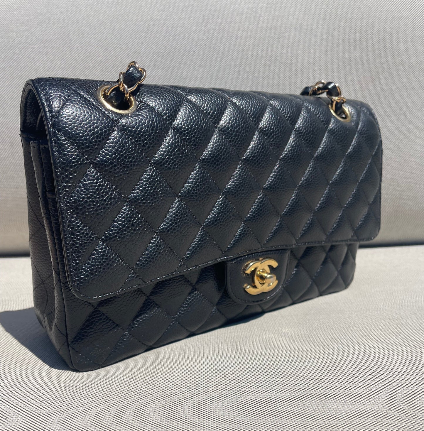Sac Chanel Classique veau grainé noir & métal doré - Soline