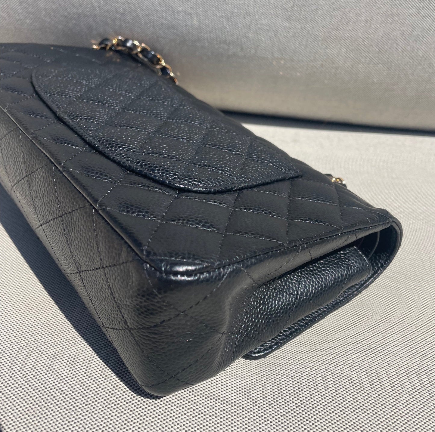 Sac Chanel Classique veau grainé noir & métal doré - Soline