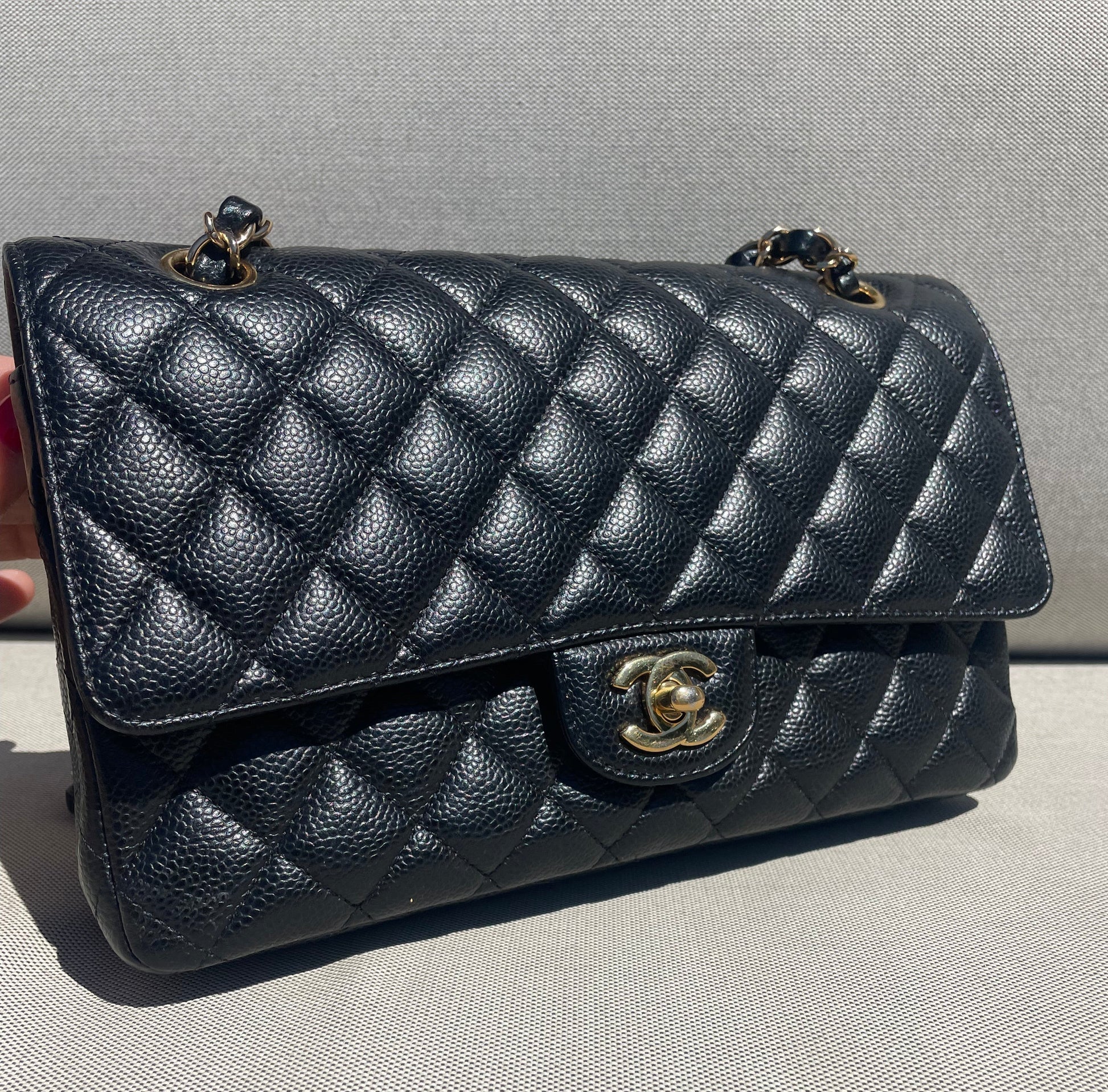 Sac Chanel Classique veau grainé noir & métal doré - Soline
