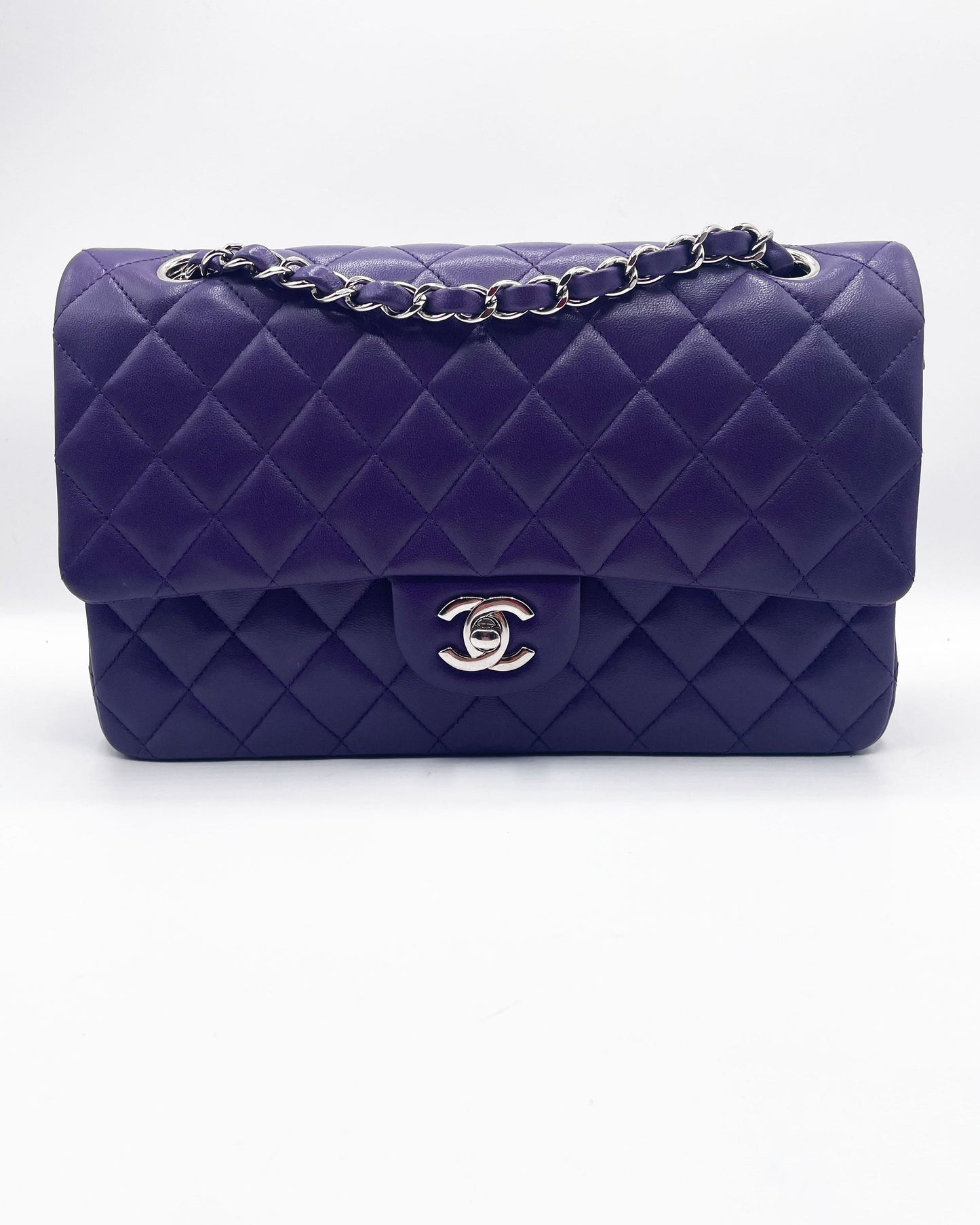 Sac Chanel Timeless/Classique matelassé en cuir d'agneau violet medium - Soline