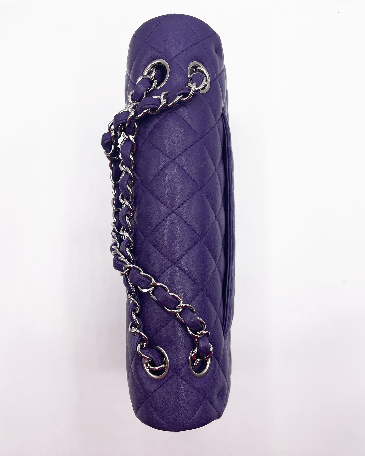 Sac Chanel Timeless/Classique matelassé en cuir d'agneau violet medium - Soline