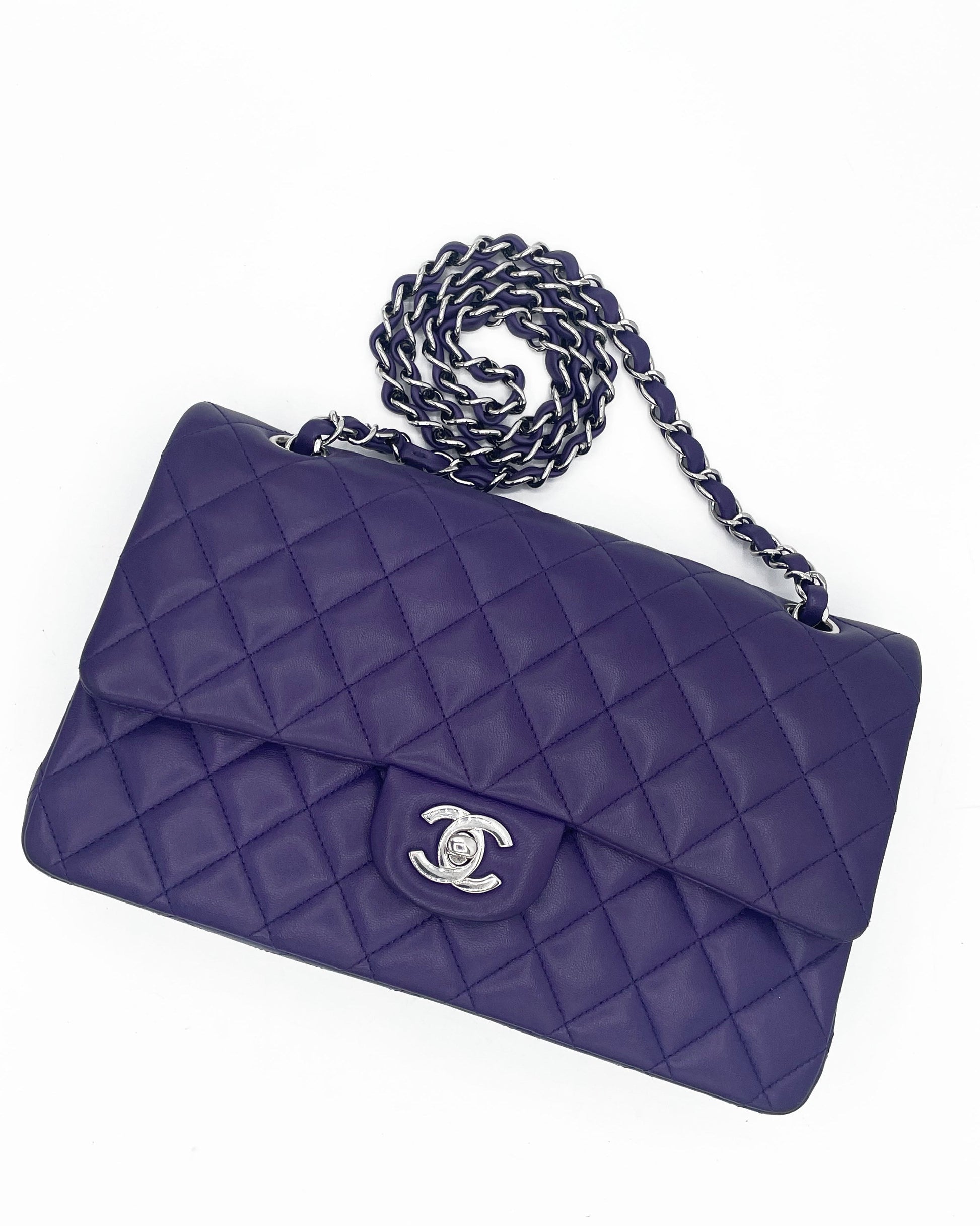 Sac Chanel Timeless/Classique matelassé en cuir d'agneau violet medium - Soline