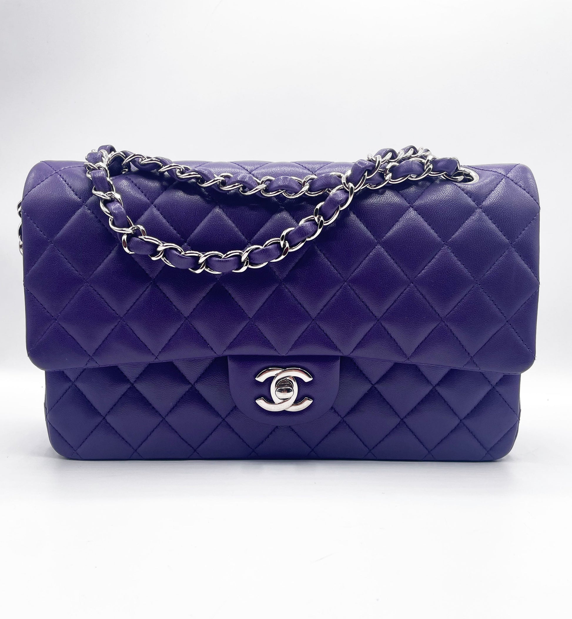 Sac Chanel Timeless/Classique matelassé en cuir d'agneau violet medium - Soline