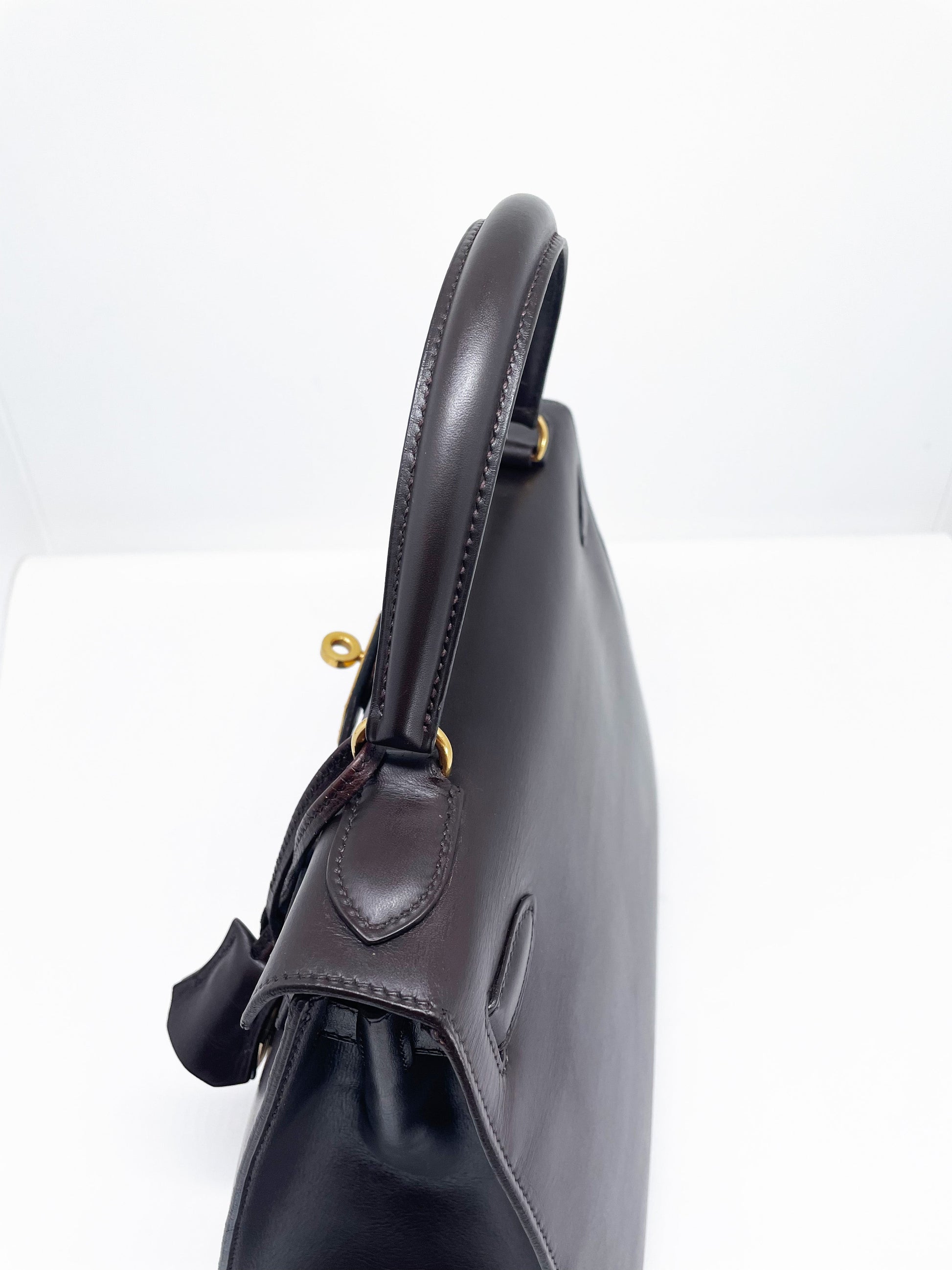 Sac Hermès Kelly 28 SELLIER chocolat en cuir box - Soline