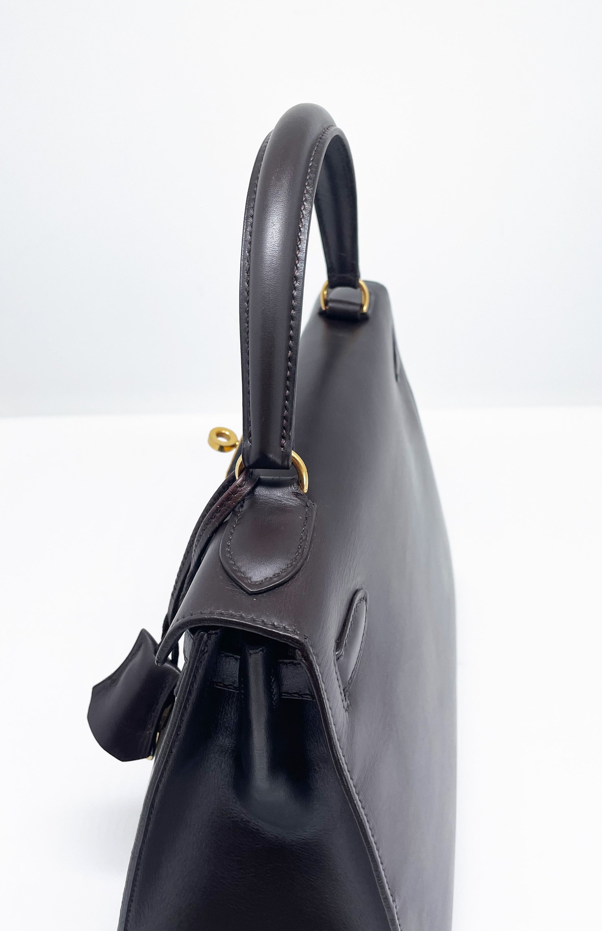 Sac Hermès Kelly 28 SELLIER chocolat en cuir box - Soline