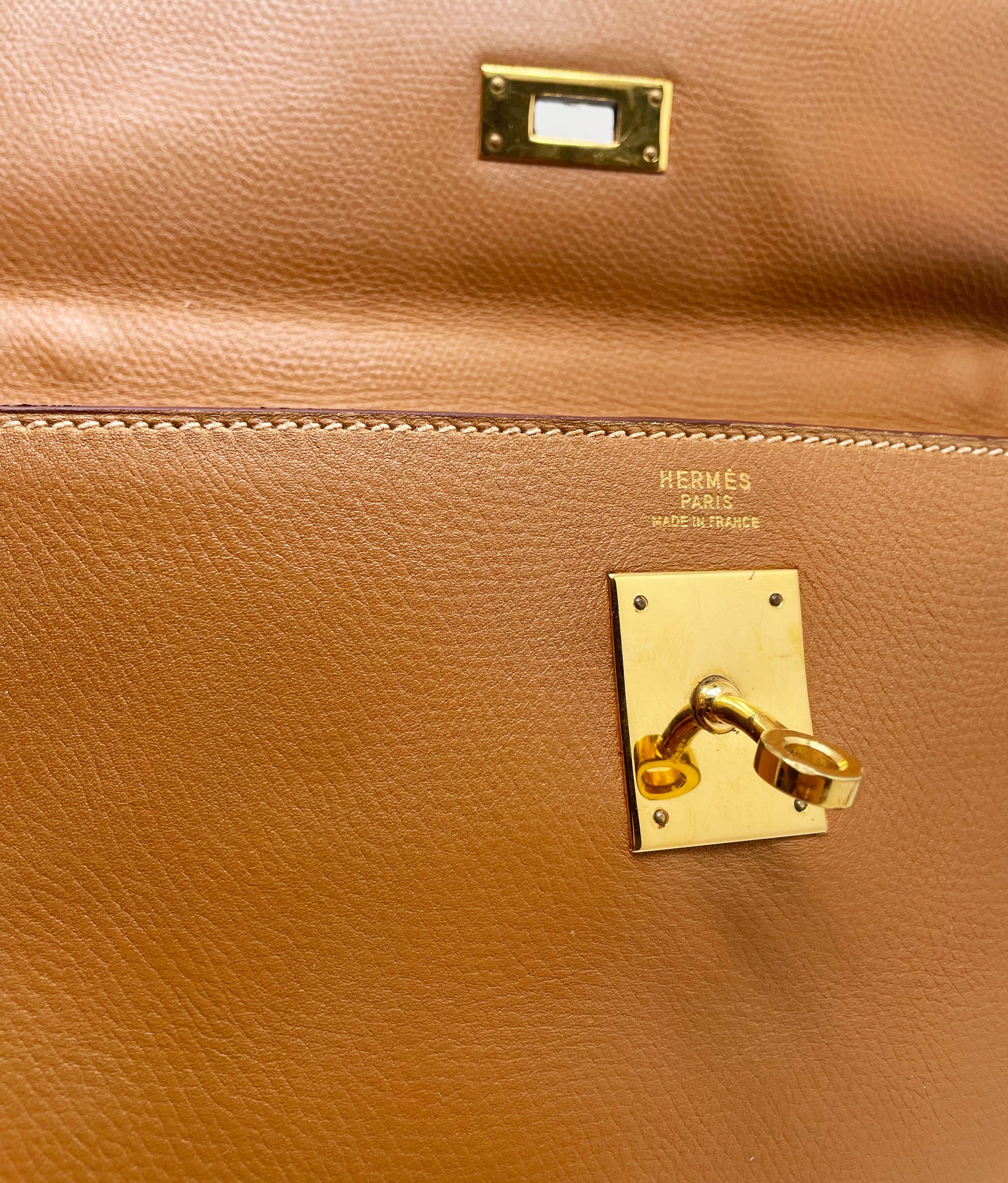 Sac Hermès Kelly 32 cm en cuir courchevel gold - Soline