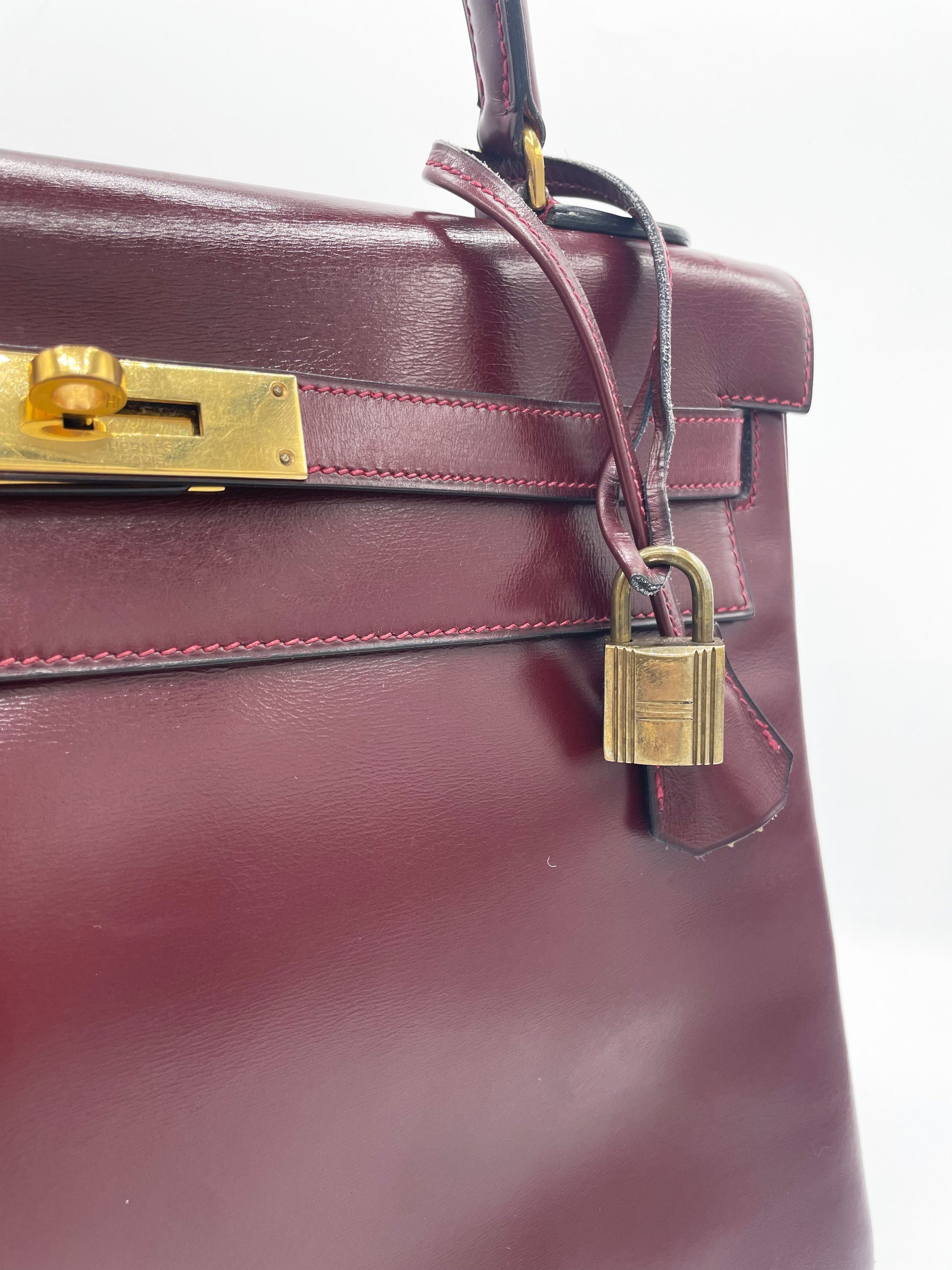 Sac Hermès Kelly 32 en cuir de box bordeaux - Soline