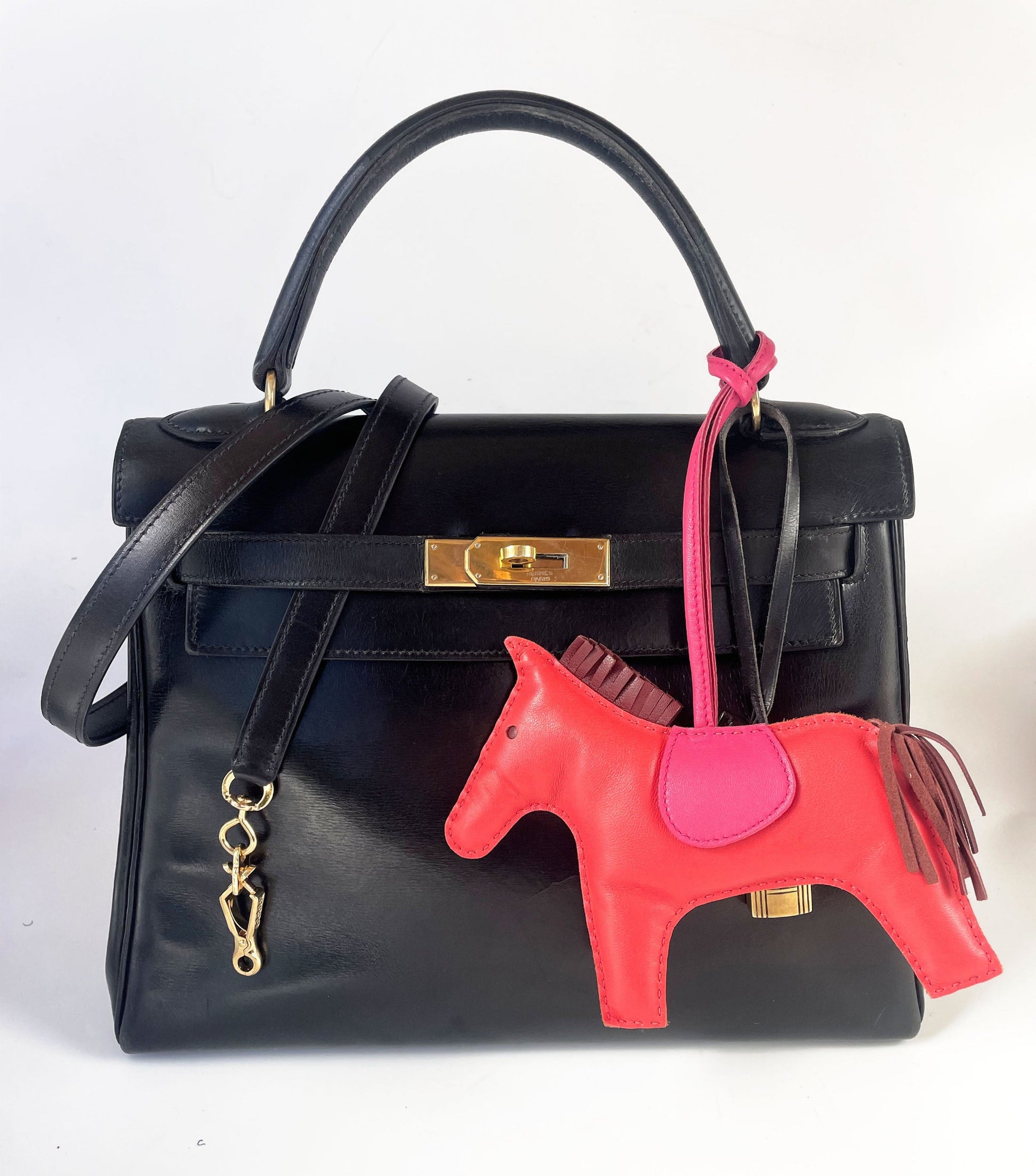 Sac Hermès kelly cuir de box noir 28 cm - Soline