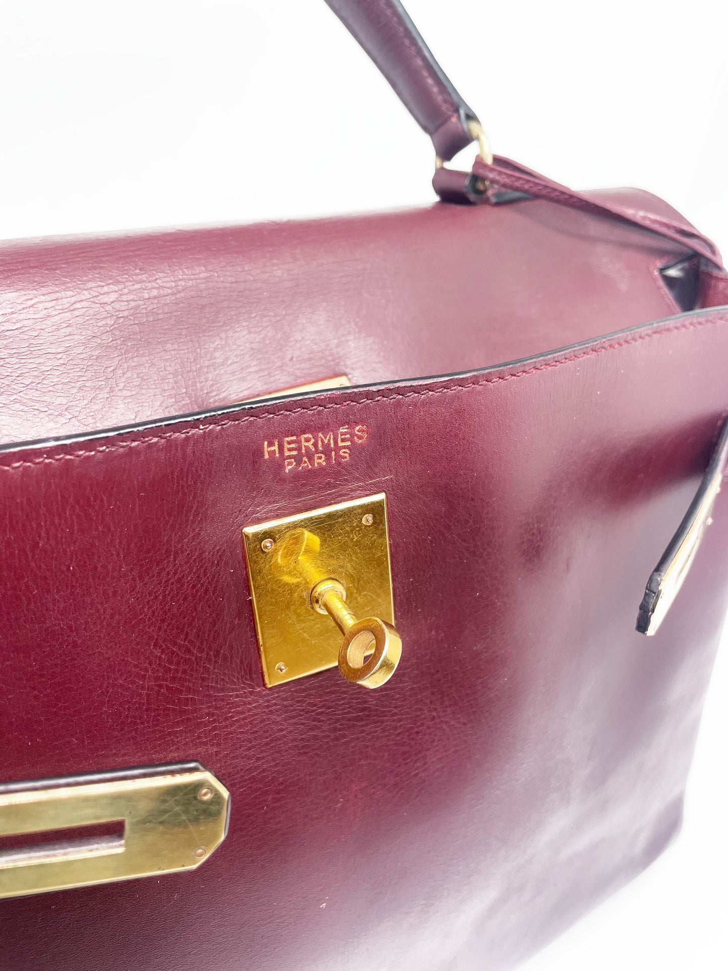 Sac Hermès Kelly retourné en cuir de box 32 cm Bordeaux - Soline