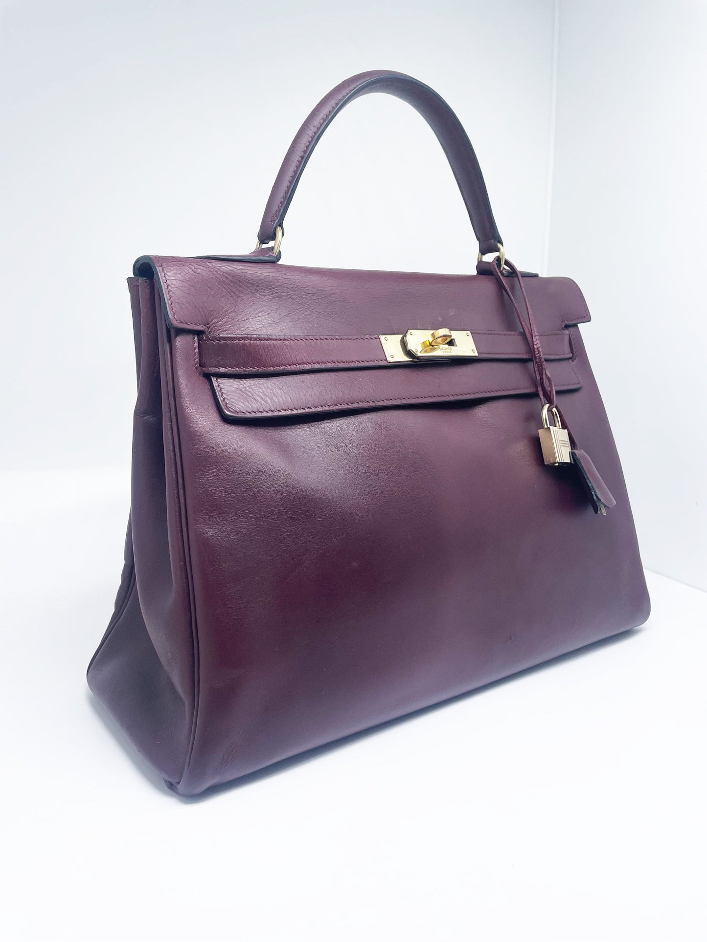 Sac Hermès Kelly retourné en cuir de box 32 cm Bordeaux - Soline