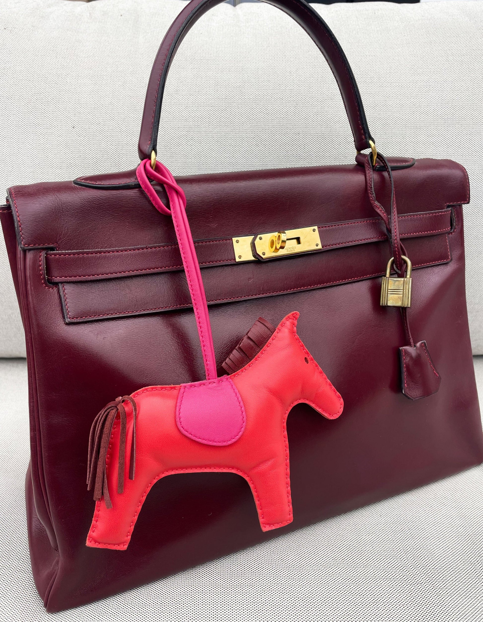 Sac Hermès Kelly rouge H en cuir de box 35 cm - Soline