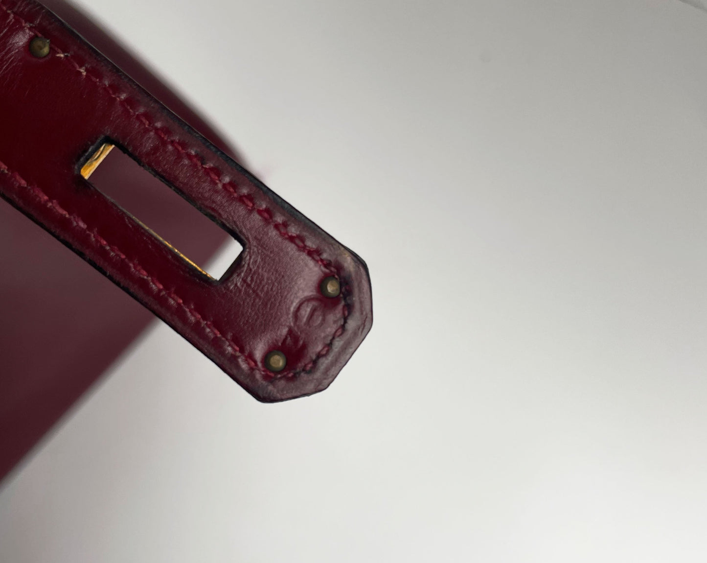 Sac Hermès Kelly rouge H en cuir de box 35 cm - Soline