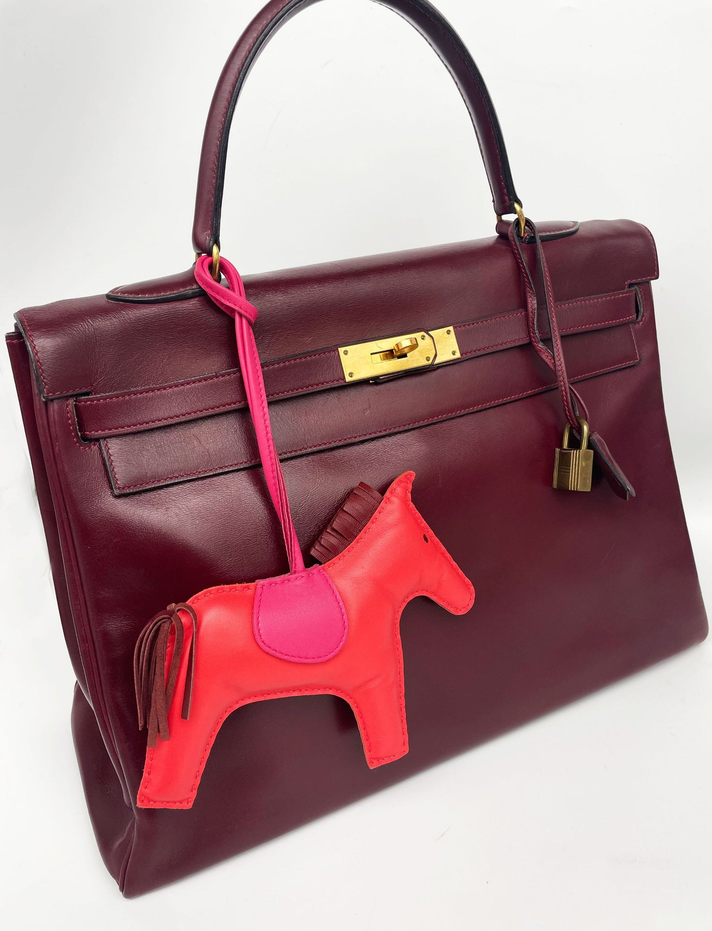 Sac Hermès Kelly rouge H en cuir de box 35 cm - Soline