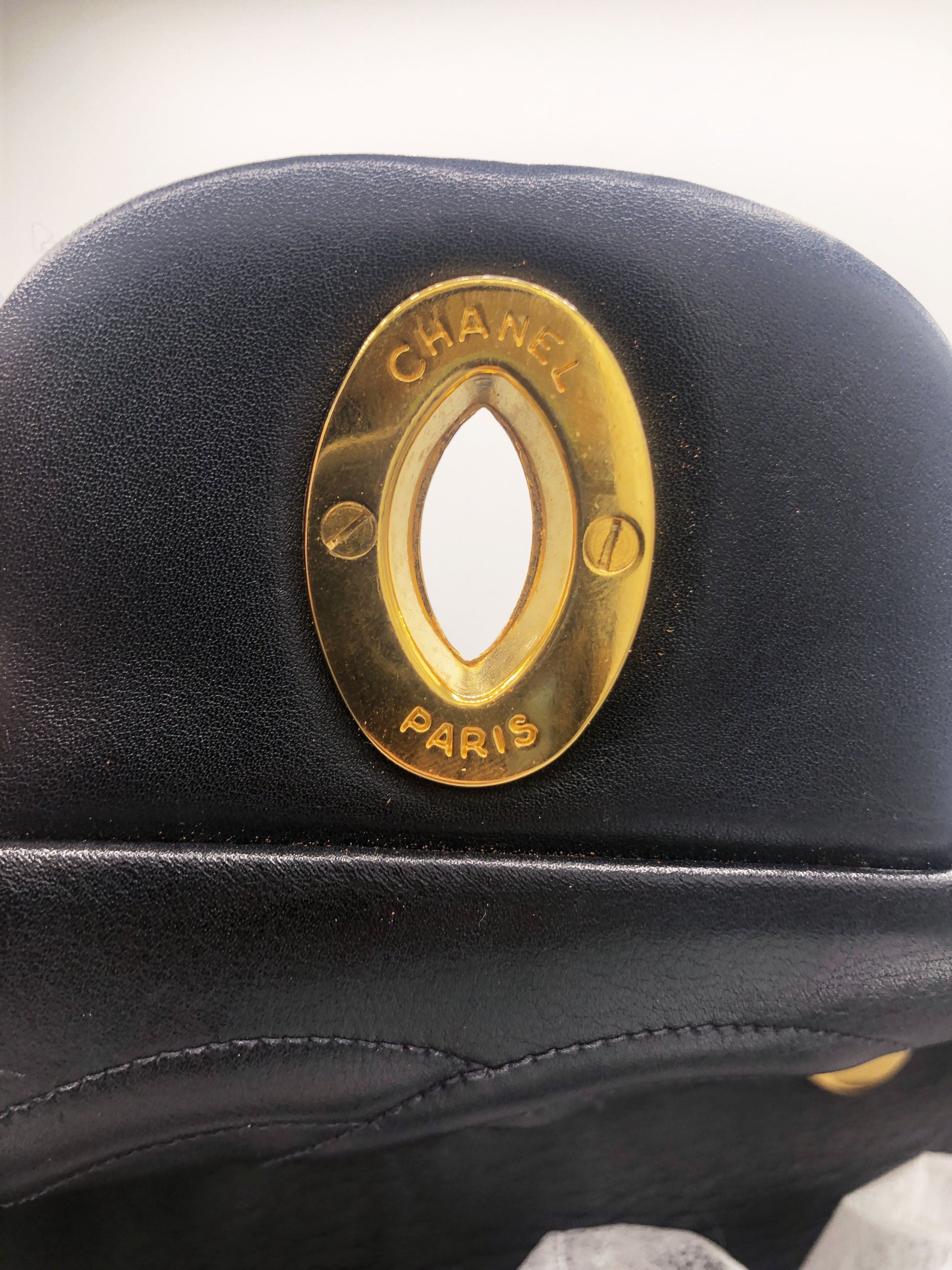 Sac Maxi Jumbo Timeless en cuir noir lisse - Soline