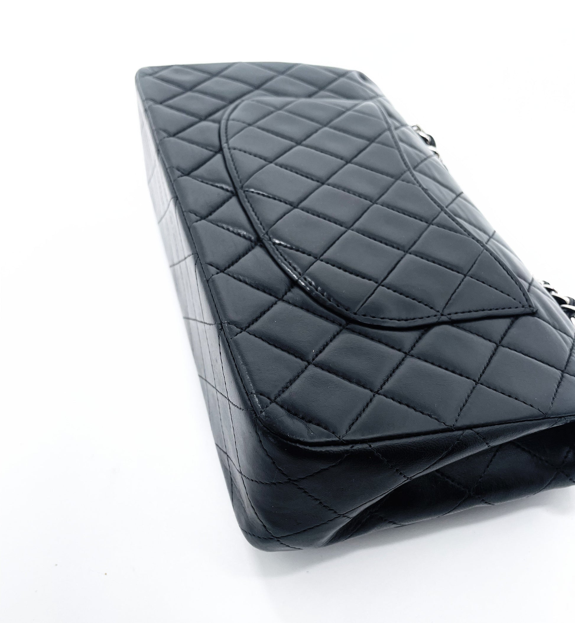 Sac Timeless médium 25 cm à double rabat en cuir d'agneau matelassé noir - Soline