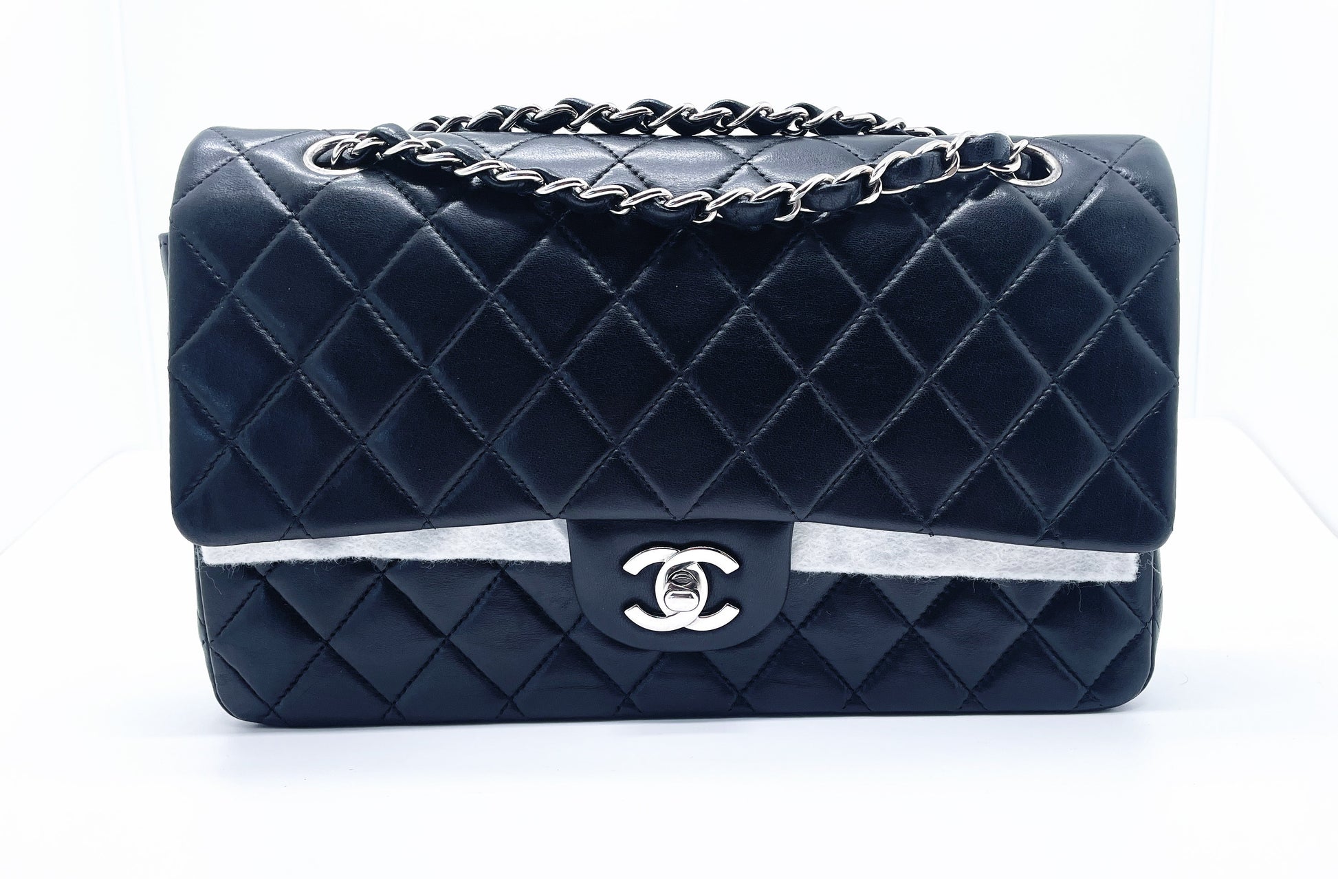 Sac Timeless médium 25 cm à double rabat en cuir d'agneau matelassé noir - Soline