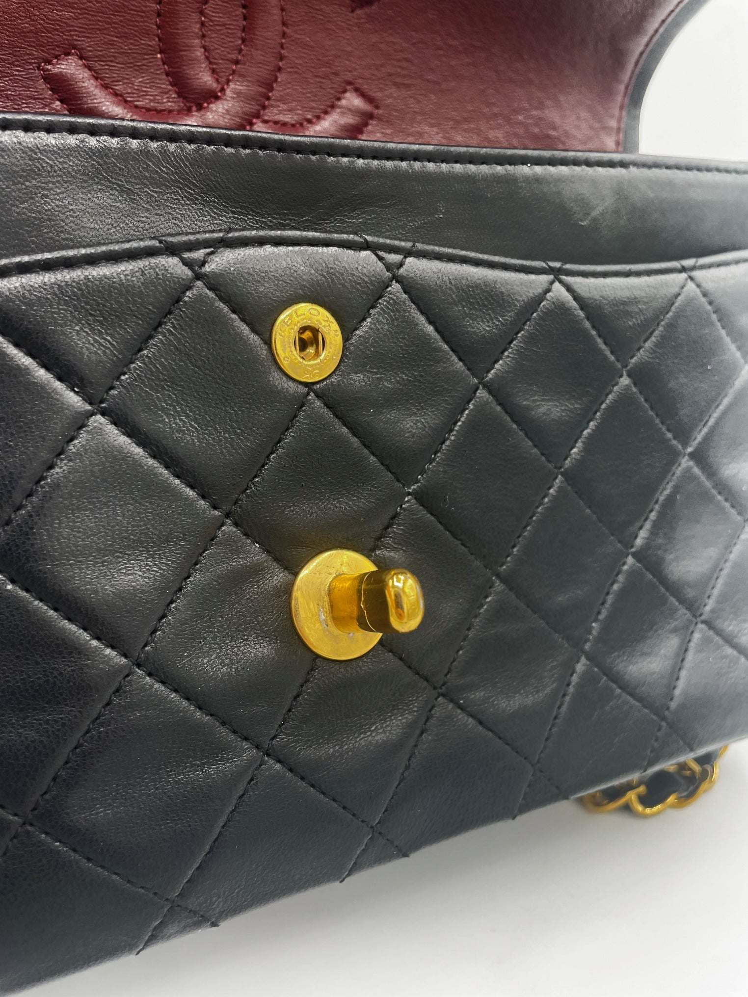 SAC TIMELESS SMALL AGNEAU NOIR FINITION OR 24 K - Soline