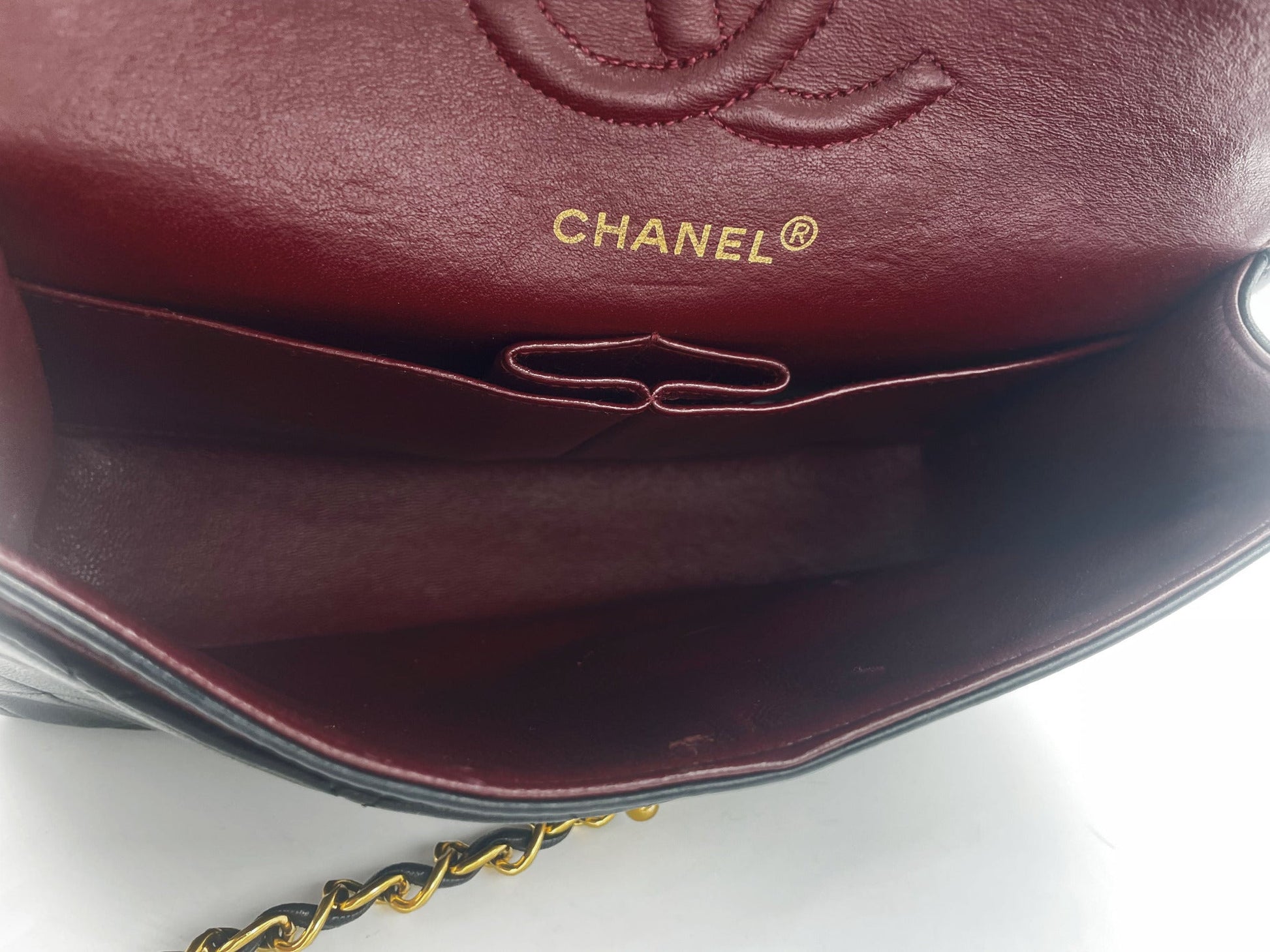 SAC TIMELESS SMALL AGNEAU NOIR FINITION OR 24 K - Soline