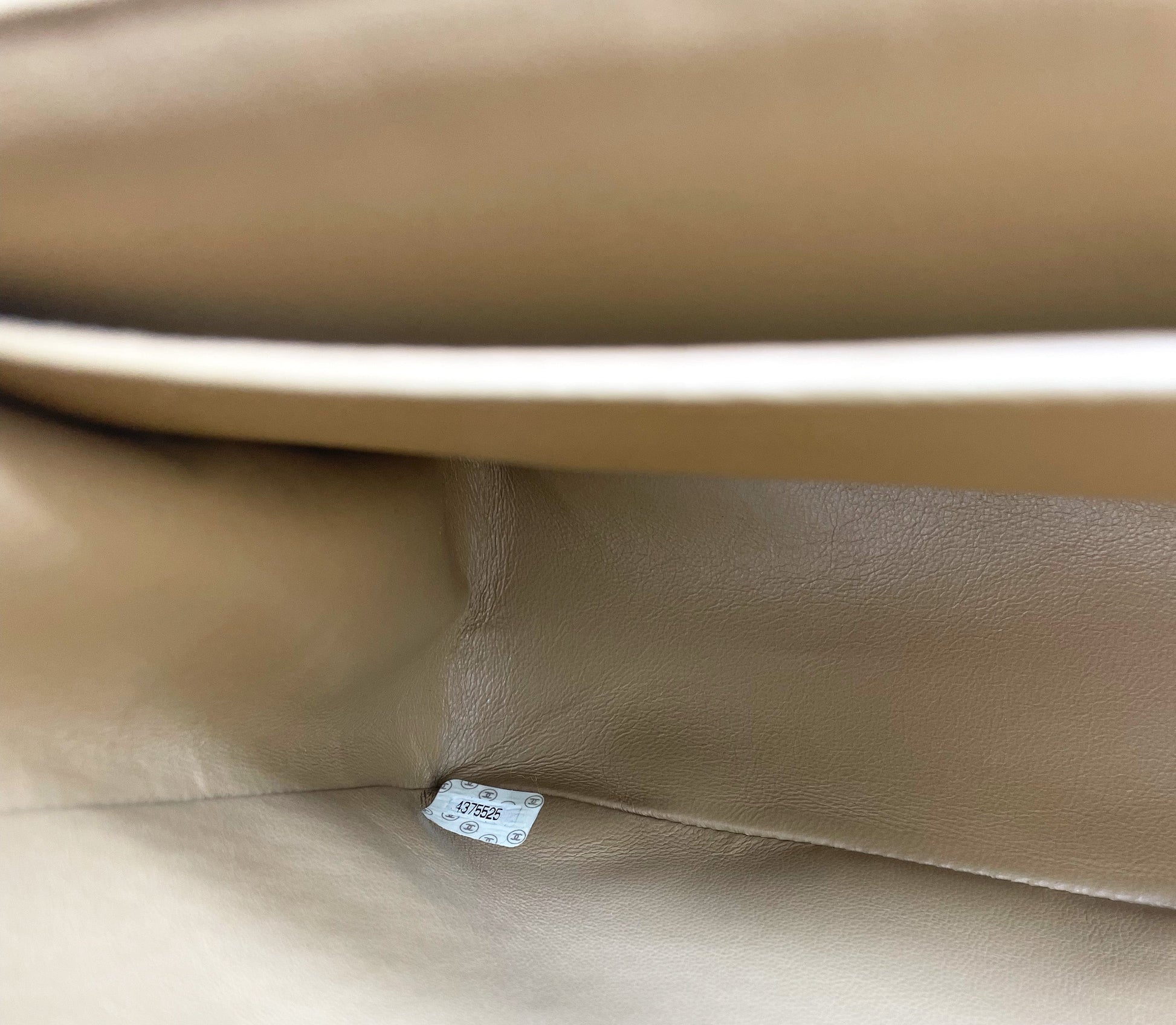 Sublime Sac à main Timeless / Classique Jumbo à rabat Beige single flap - Soline
