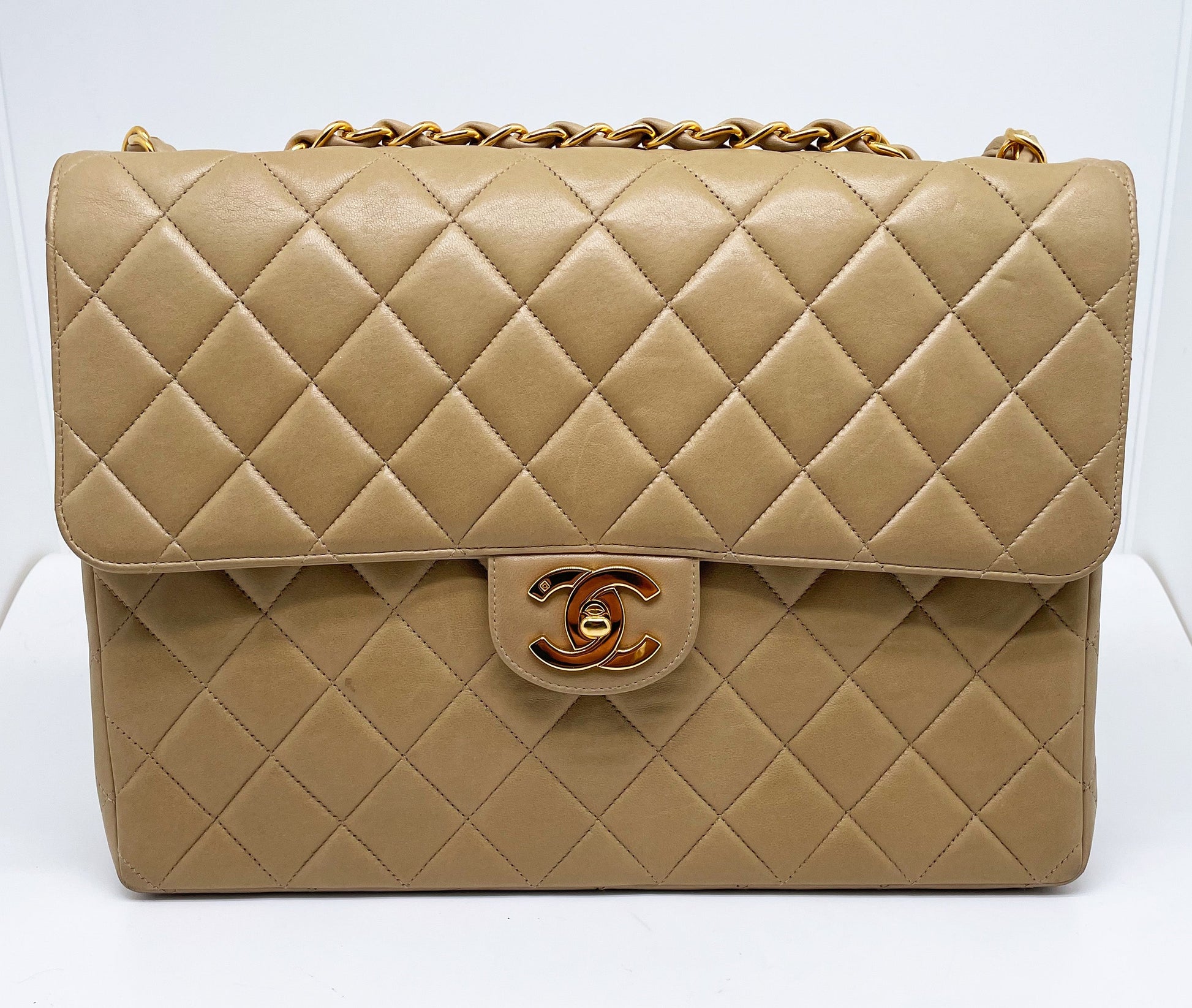 Sublime Sac à main Timeless / Classique Jumbo à rabat Beige single flap - Soline