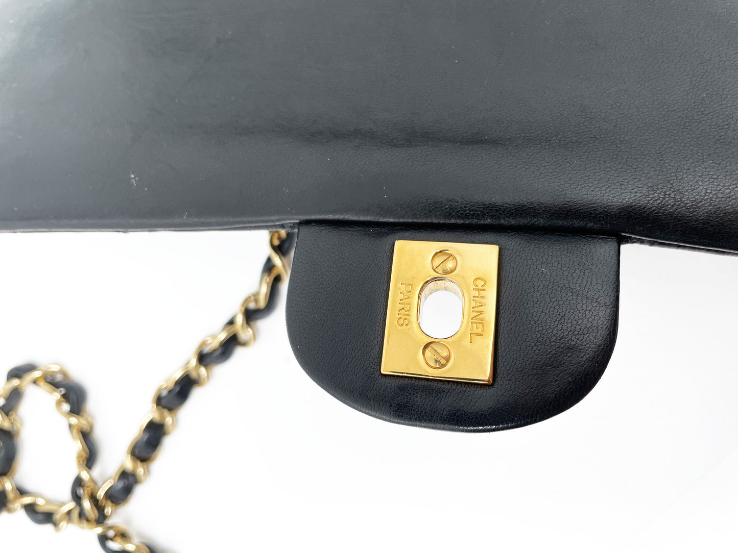 Timeless Chanel Classic handbag in black lambskin and gold metal