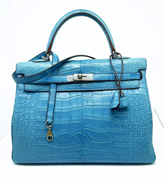 Sac Hermès Kelly retourné 35 en cuir Alligator mat Mykonos. - Soline